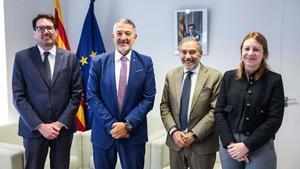 Jaume Baró (secretari dEmpresa), Miquel Sàmper (conseller dEmpresa i Treball), Santiago Ballesté (presidente de AeroS) y Neus Olea (directora de AeroS)