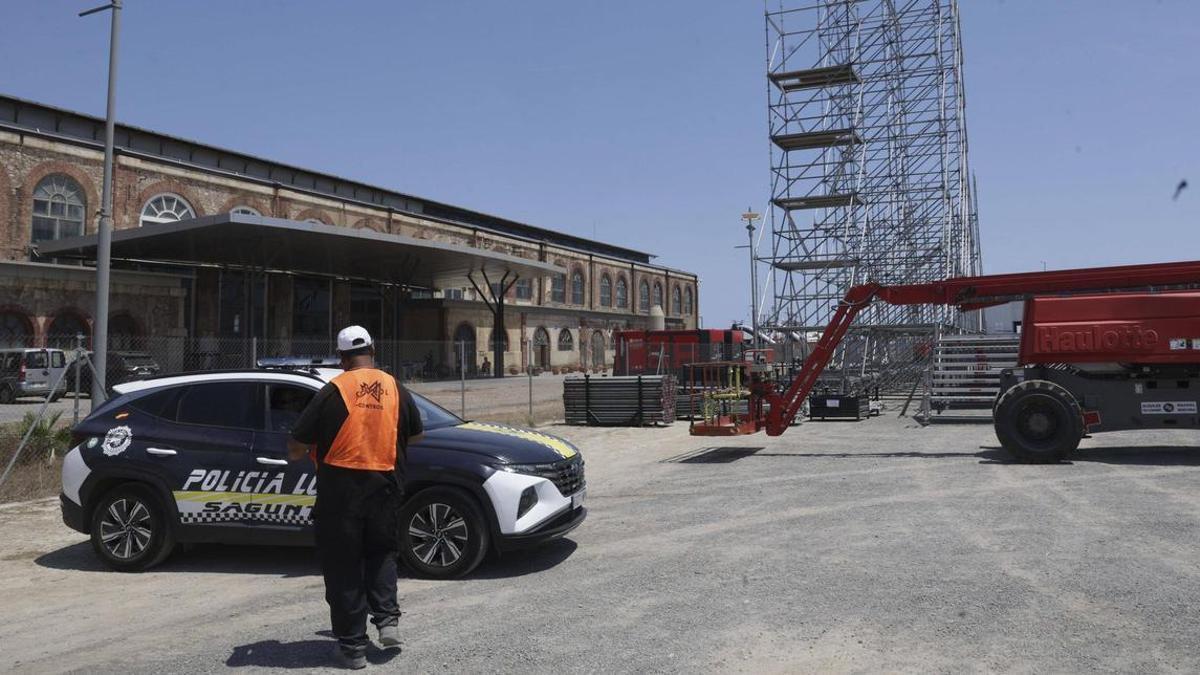 Sagunt: La policía paraliza el montaje del festival 'Blackworks'