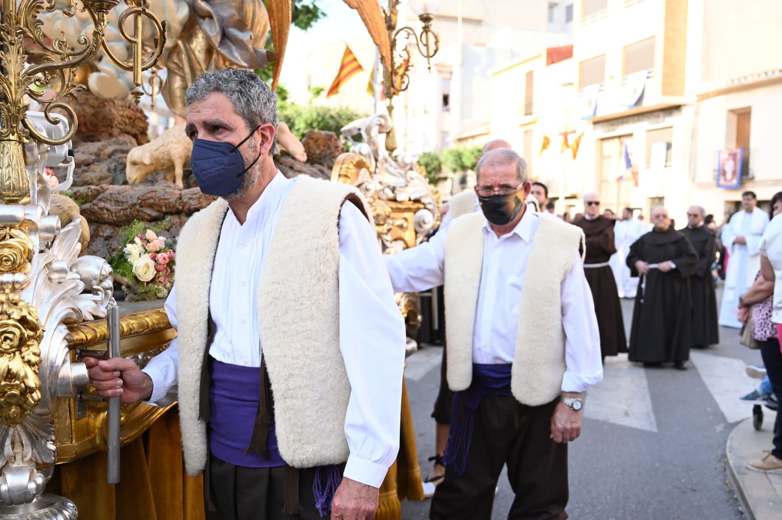 Las imágenes de la misa y la procesión del día de Sant Pasqual en Vila-real