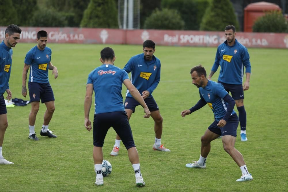 Entrenamiento del Sporting en Mareo.