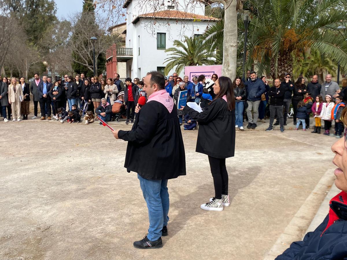 Momento de la presentación conjunta de varios llibrets.