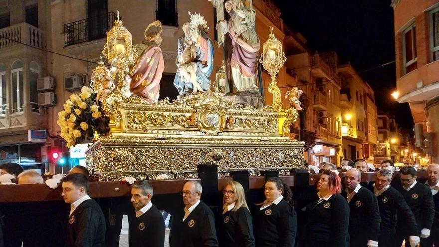 ía cuenta con un equipo de costaleros mixto en Alzira en un escenario de igualdad