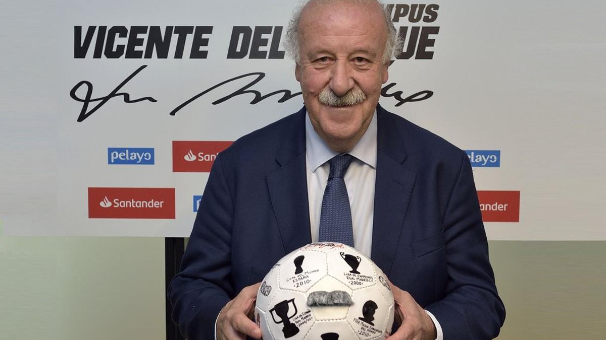 Vicente del Bosque, en el acto promocional.