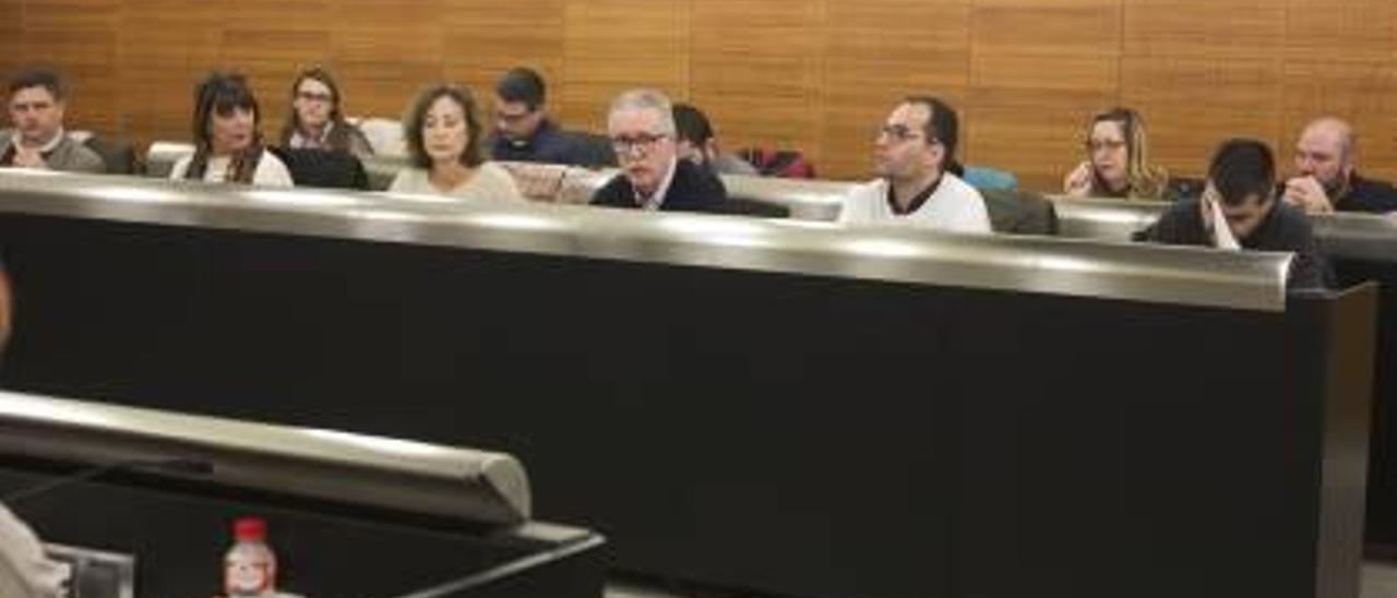 Los ediles de Sí Se Puede seguirán al frente de las concejalías de Contratación y Recursos Humanos