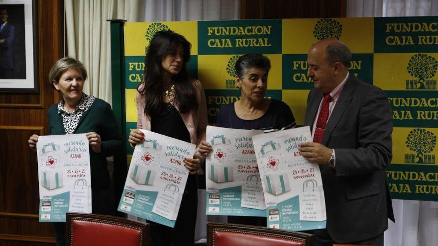 Desde la izquierda, Victoria López, Alba Molinero, Pasión Guzmán y Feliciano Ferrero, en Caja Rural