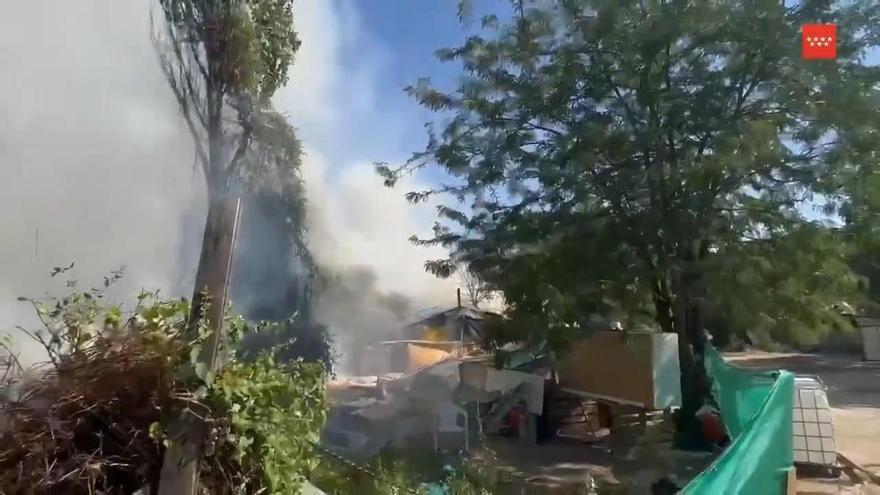 Un incendio de vegetación moviliza a seis dotaciones de Bomberos entre Móstoles y Villaviciosa de Odón