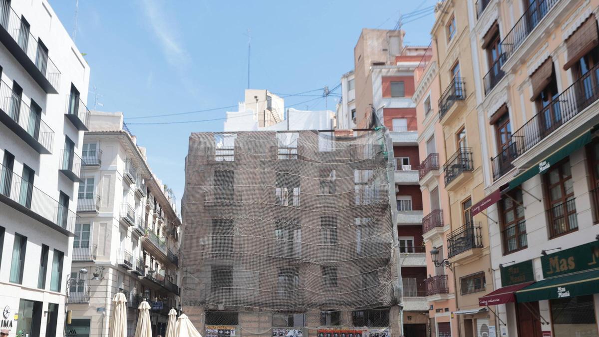 Construcció d’apartaments turístics en la plaça de la Mercé de València