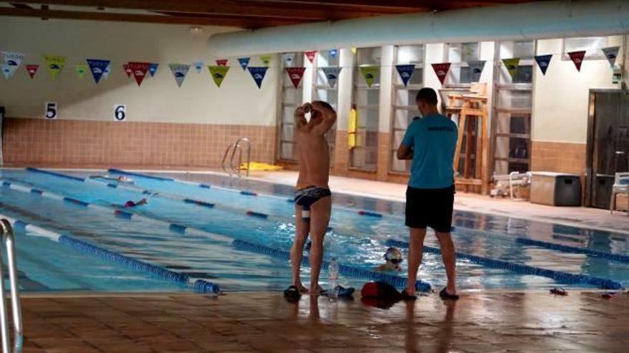 La concesionaria de la piscina del Palau plantea dejar de prestar ya el servicio