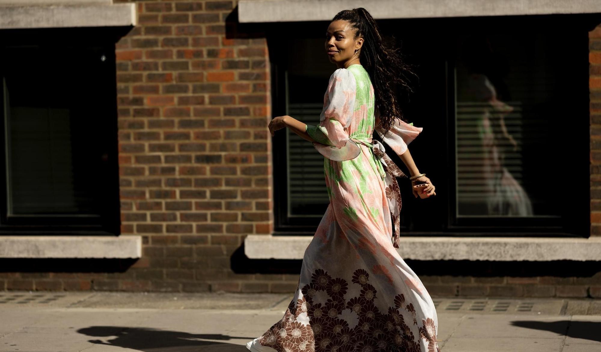 Vestidos Largos Mujer, Vestido Largo Con Estampado Floral Y Escote  Asimétrico Drapeado Estampado