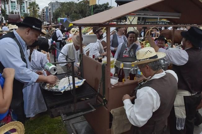 Romería de la Naval, desde el parque Santa ...