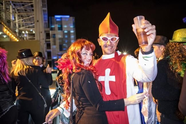 Ambiente Carroza anunciadora del Carnaval 2016 ...