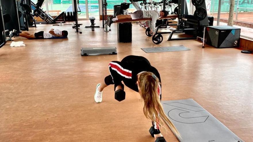 Jóvenes promesas del tenis se quedan confinadas en la academia de Ferrero