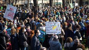 Manifestación de Som Escola contra el 25% de castellano en las aulas en diciembre del 2021.