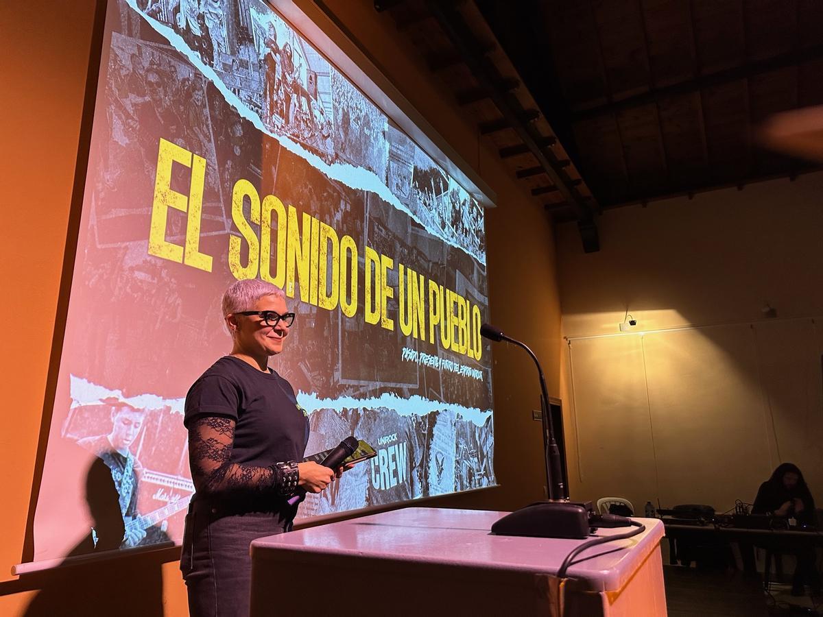 EN IMÁGENES: La presentación del documental que habla desde lo íntimo del Festival Unirock de Puerto de Vega EN IMÁGENES: La presentación del documental que habla desde lo íntimo del Festival Unirock de Puerto de Vega