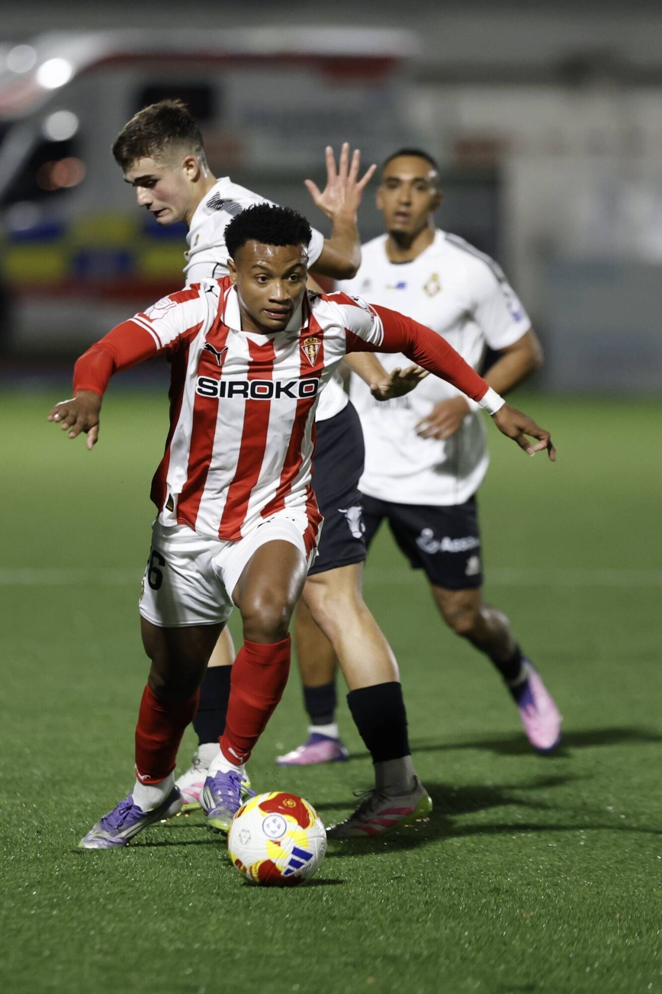 EN IMÁGENES: Gran ambiente en Mieres para el Caudal-Sporting de Copa del Rey