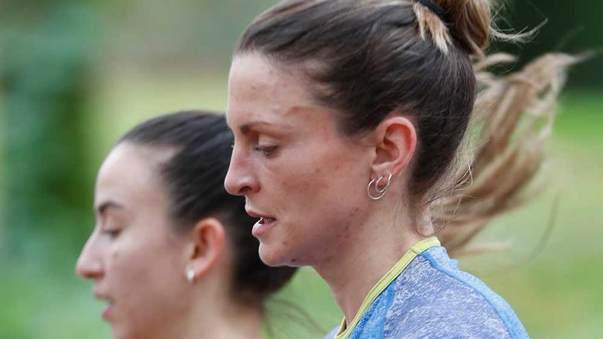 Alice Finot (delante ) y Carmela Cardama durante un entrenamiento