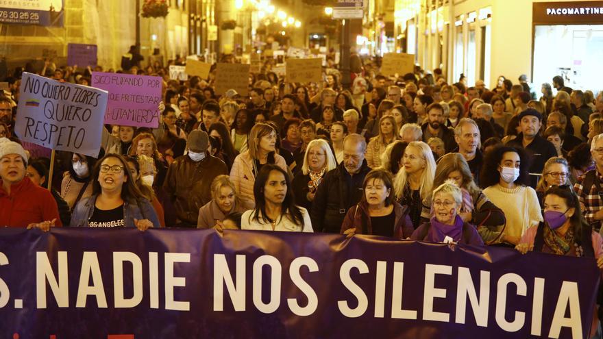 La marea feminista de todas regresa con brío en Zaragoza