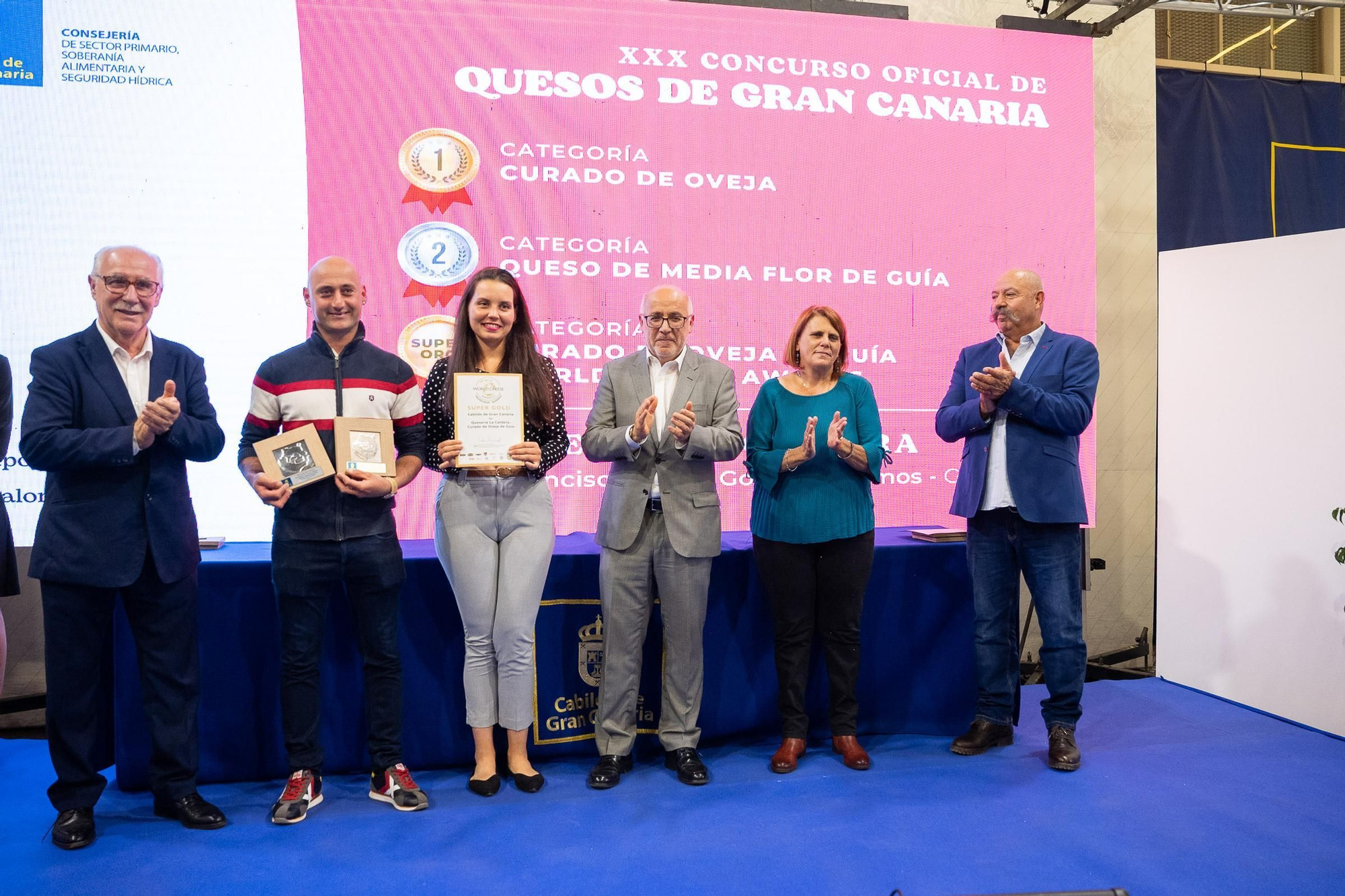 Entrega de premios de los concursos oficiales de queso y vino de 2023