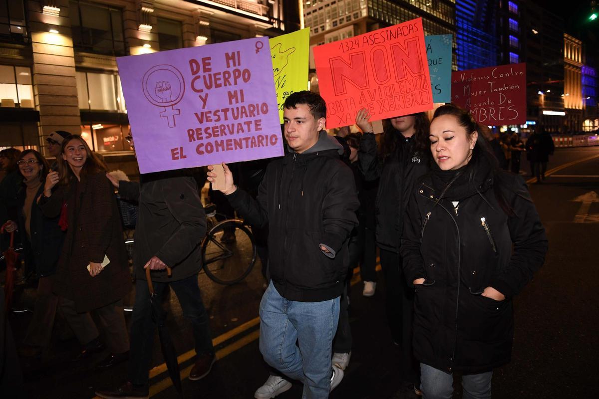 25-N en A Coruña: un grito contra el machismo