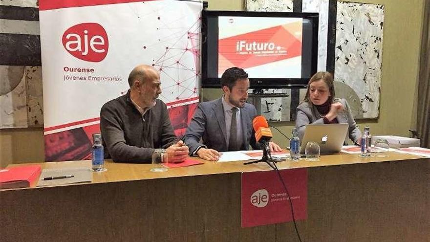 Presentación del congreso de AJE, ayer en Allariz. // FdV