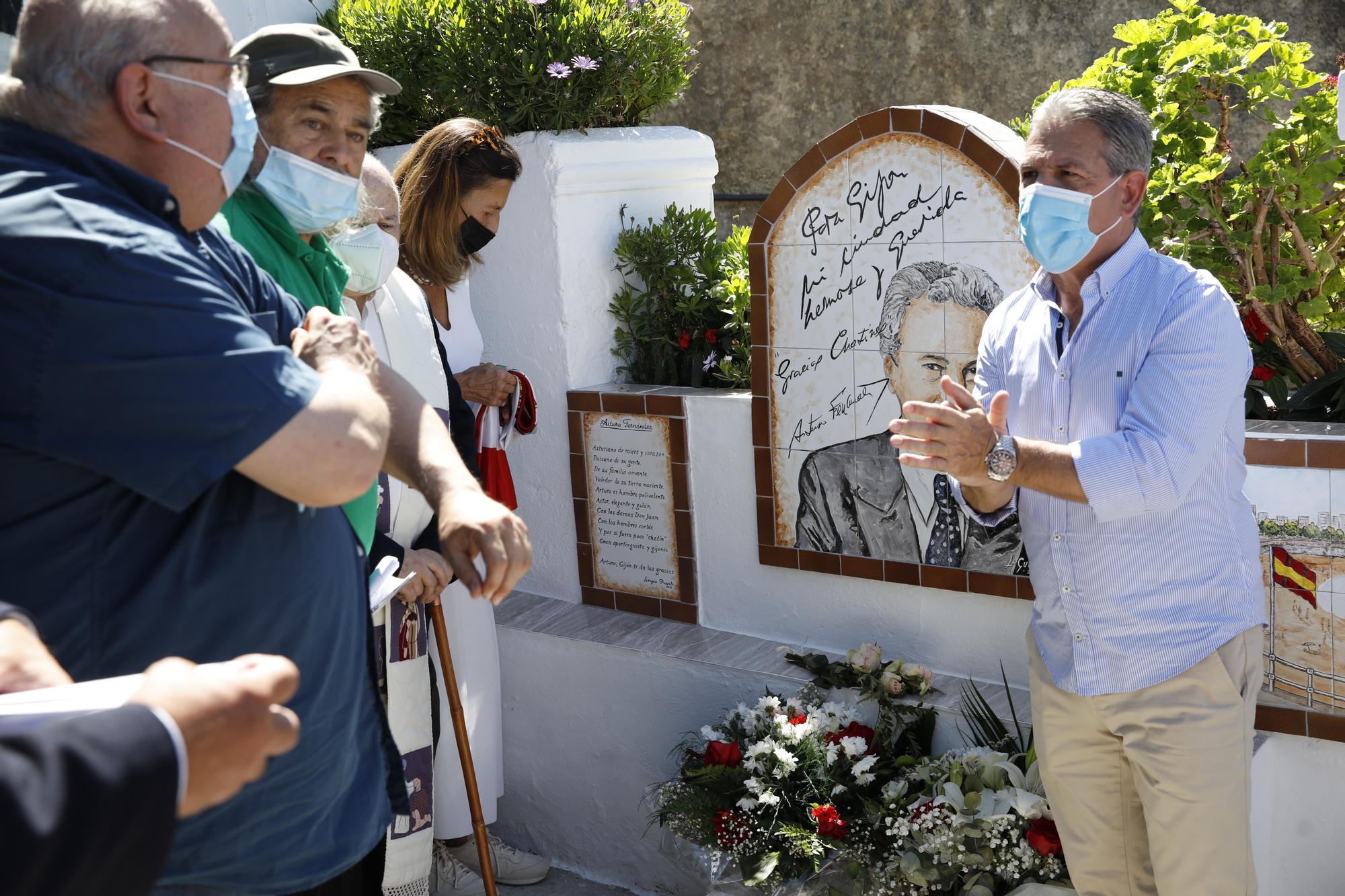 Homenaje a Arturo Fernández en El Sucu