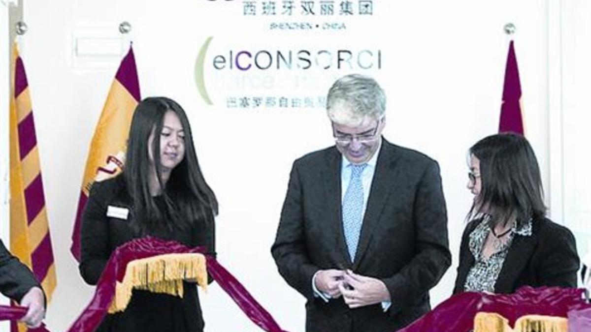 Inauguración 8 Jordi Cornet inaugura la oficina del CZFB en Shenzen.