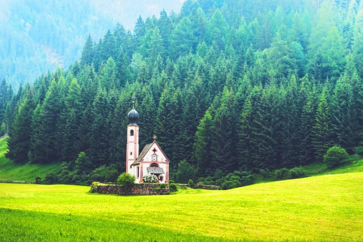 Iglesia de San Johann, Santa Maddalena Dolomitas Italia