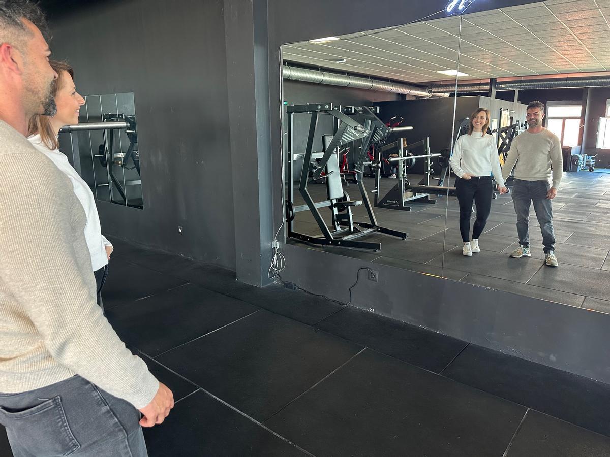 Darío García y Sara Quintana, en su gimnasio.