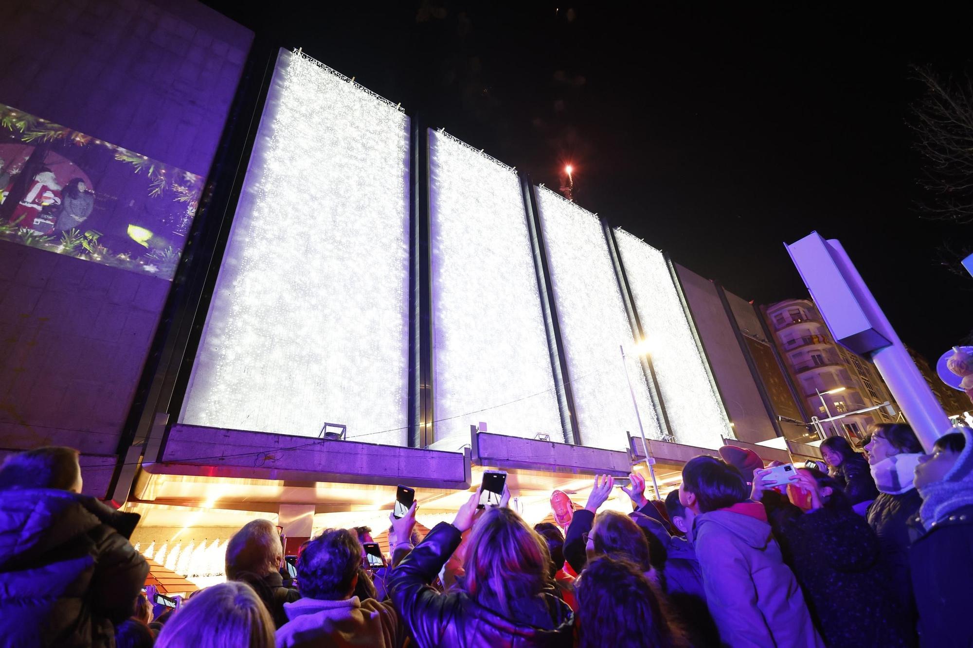 Así fue el encendido de las luces de El Corte Inglés