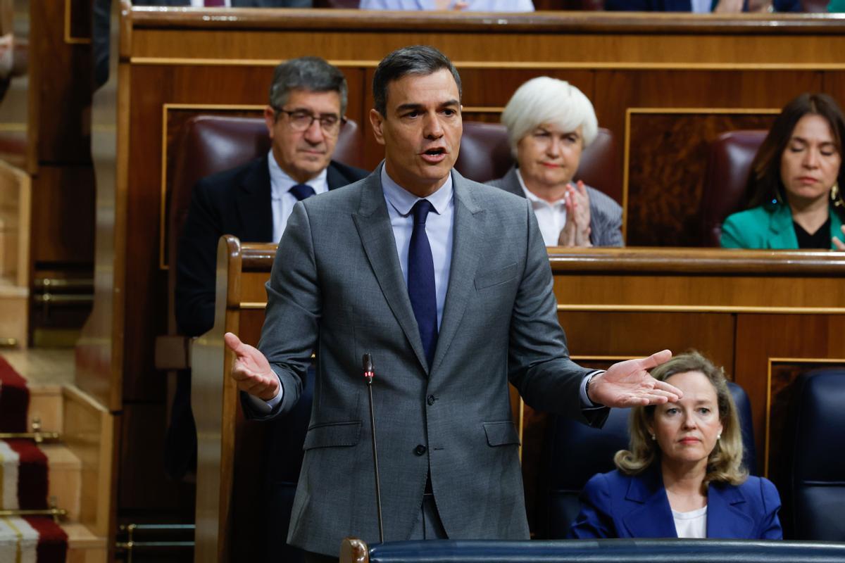 Pedro Sánchez reclama tolerancia cero con el racismo tras los insultos a Vinicius