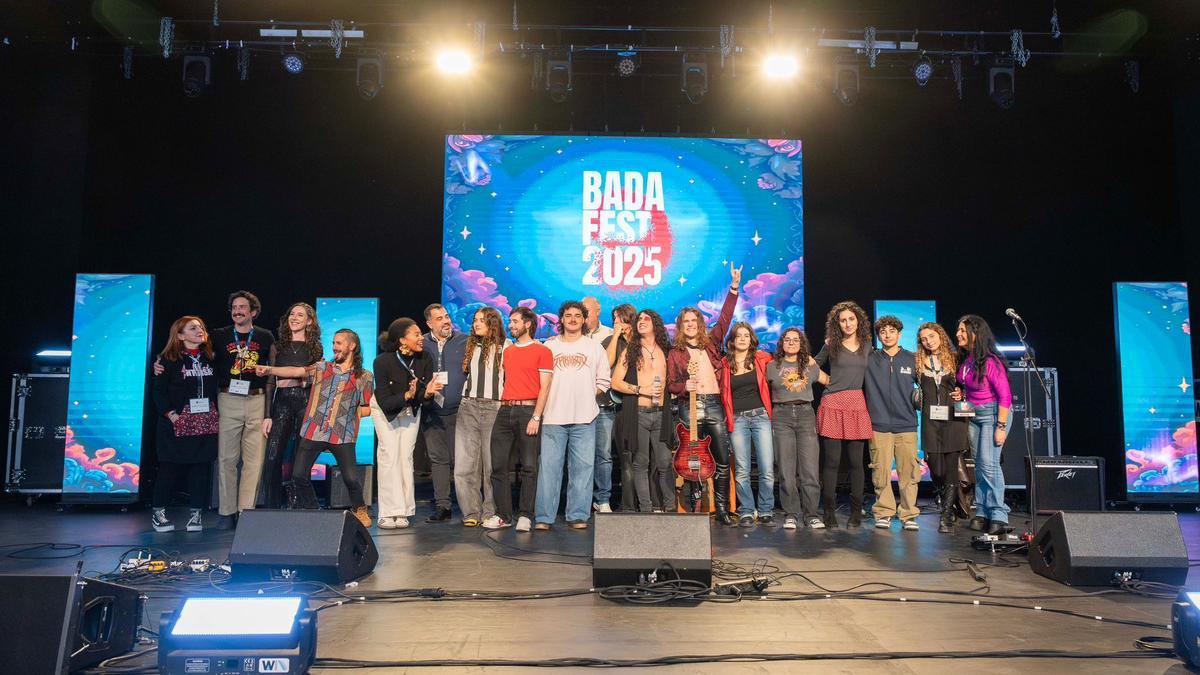 Participantes y organizadores de la última edición de Badafest, en el Palacio de Congresos de Badajoz.
