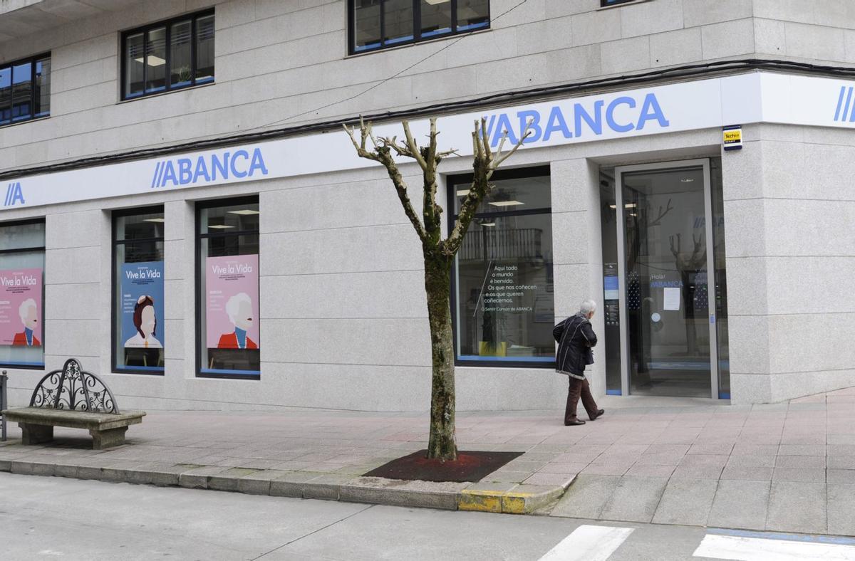 Sucursal de Abanca en la calle Joaquín Loriga de Lalín.