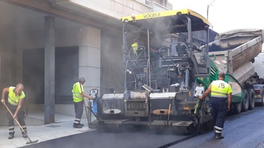 Imatge de l&#039;asfaltatge a la carretera del Pont de Vilomara