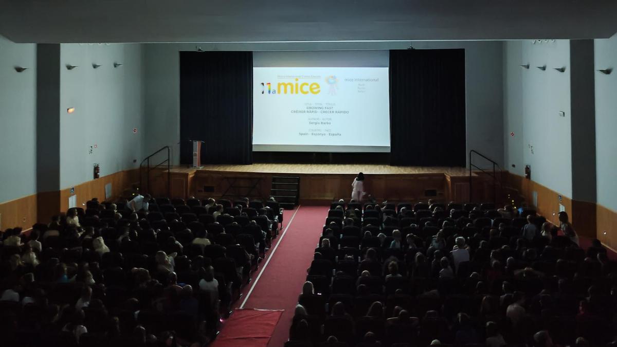 Momentos del MICE en el auditorio de Canet.