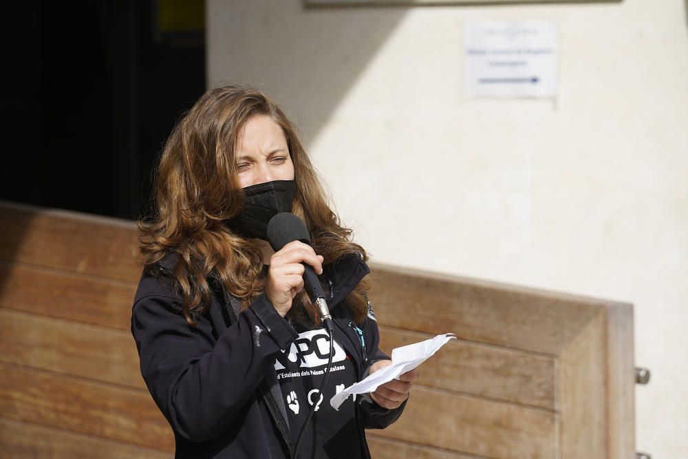 Estudiants de la UdG ocupen el rectorat