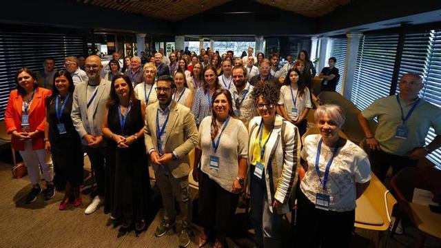 Alcaldesas, alcaldes, ediles y empresas presentaron el Club de Producto Galicia Suroeste en Altos de Torona. | D.P.