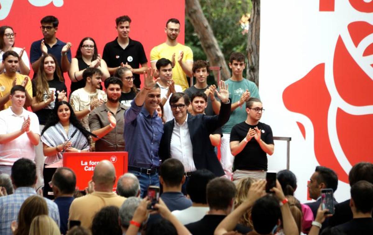 Sánchez e Illa en la Festa  de la Rosa.
