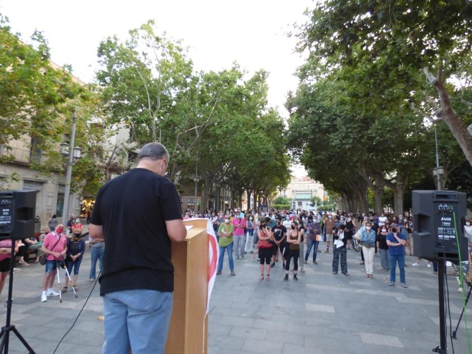 Acte contra la monarquia a la Rambla de Figueres