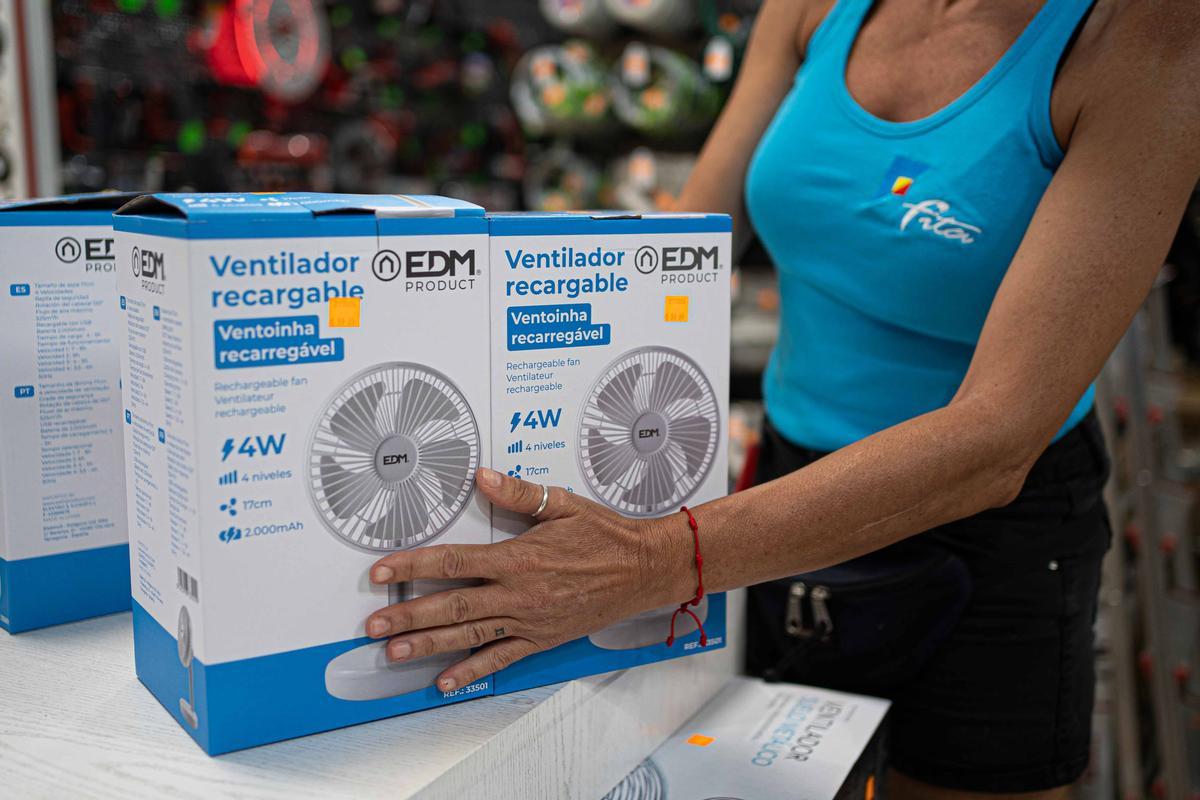 Se disparan en Ibiza las ventas de ventiladores y aires acondicionados