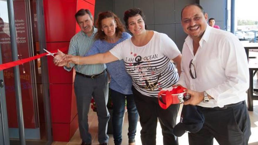 KFC inaugura un nuevo restaurante en Sant Joan
