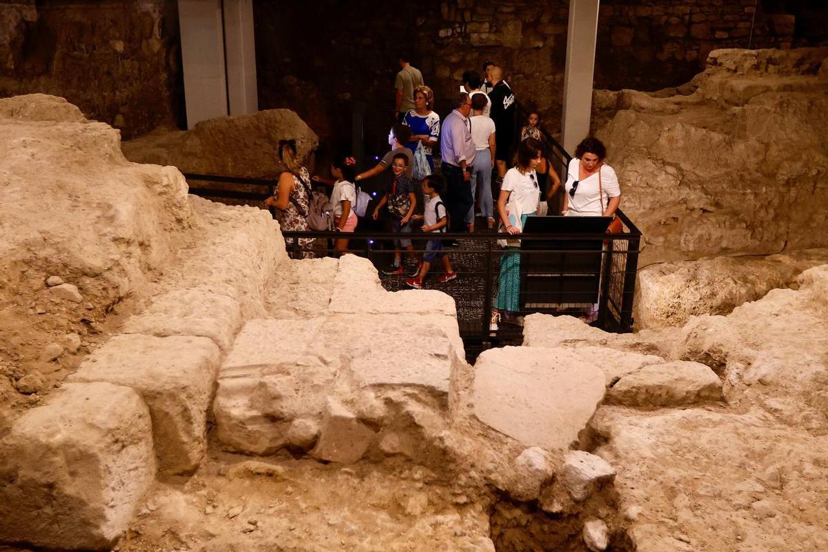 Cordobeses y visitantes vibran con la Noche del Patrimonio