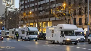 Desconvocan la protesta de caravanistas porque Cort acepta que puedan pernoctar en sus vehículos
