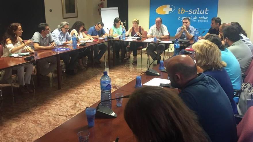 Un momento de la reunión de la mesa sectorial de sanidad celebrada ayer.