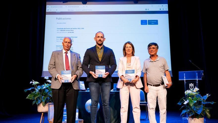 El Juez de Paz de Gáldar, Sebastián Santana, publica un libro sobre la educación local