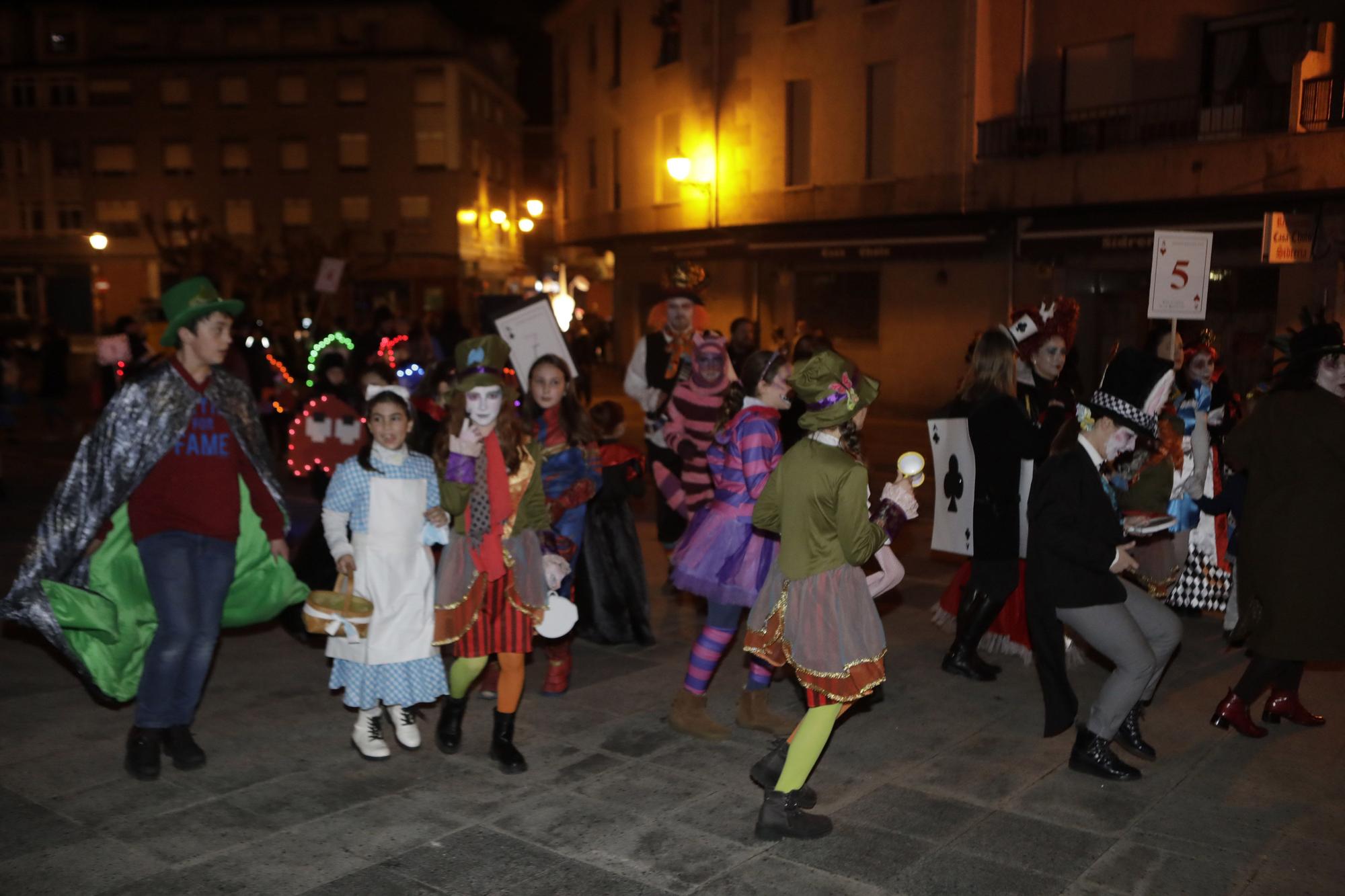 Desfile de Antroxu en Laviana