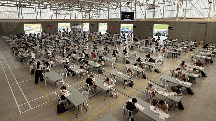 Los estudiantes de la Marina Baixa se enfrentan a la prueba de acceso a la universidad
