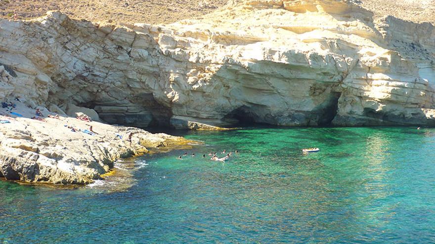 Cala cercana a una de las playas de Almería