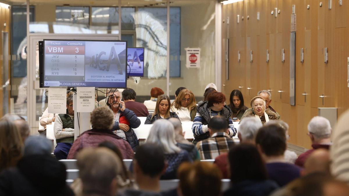 Pacientes en el HUCA durante la huelga de marzo.