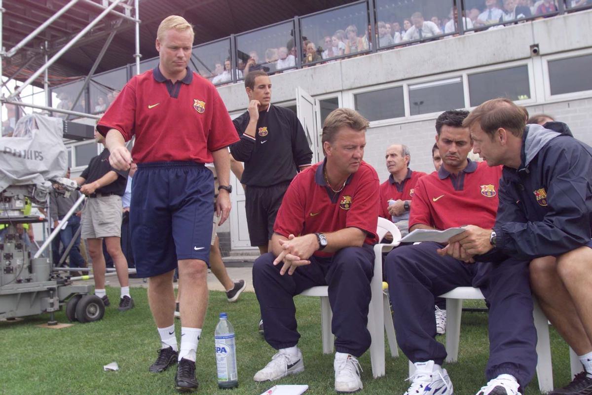 Ronald Koeman , Louis Van Gaal, José Mourinho , Fran Shoek durante la pretemporada
