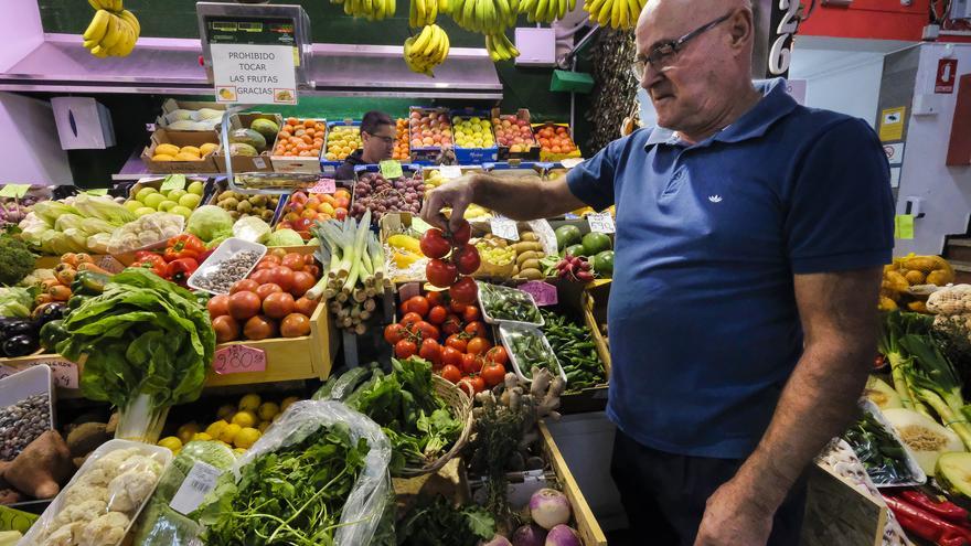 Frutería Makeke Ohana en el Mercado Altavista